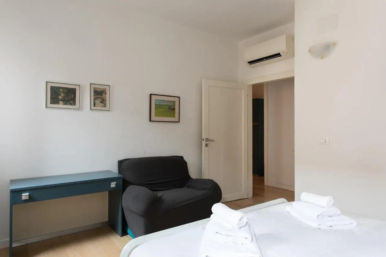 Venice Lance With Lift, 2 Minutes Walk From The Train Station 0*,  Italien